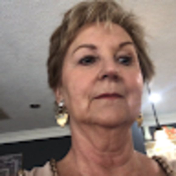 Meet your Posher, Paula - Picture 1 of 1